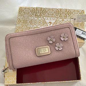 NWT Guess Wallet